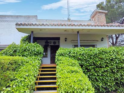 Exterior view of House or chalet for sale in Las Rozas de Madrid  with Terrace and Swimming Pool