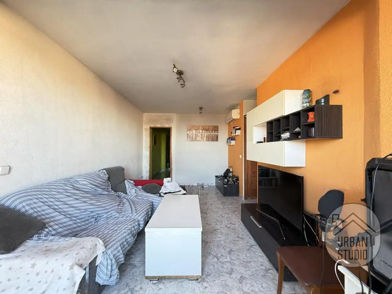 Living room of Flat for sale in Alicante / Alacant  with Air Conditioner and Furnished