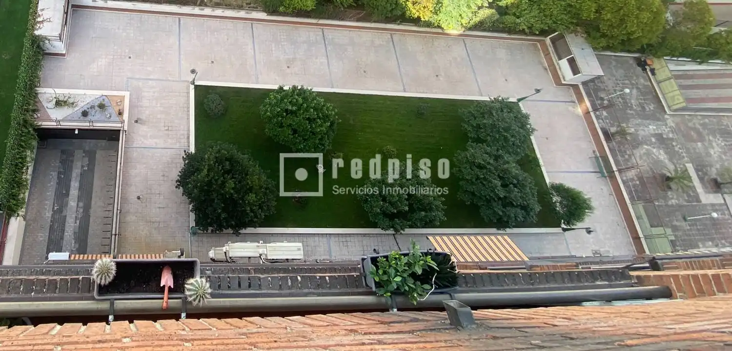 Garten von Wohnung zur Miete in Madrid mit Klimaanlage, Privatgarten und Terrasse