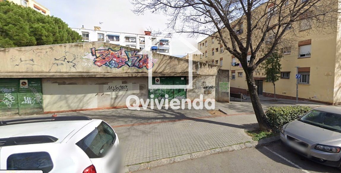 Exterior view of Garage for sale in Sabadell