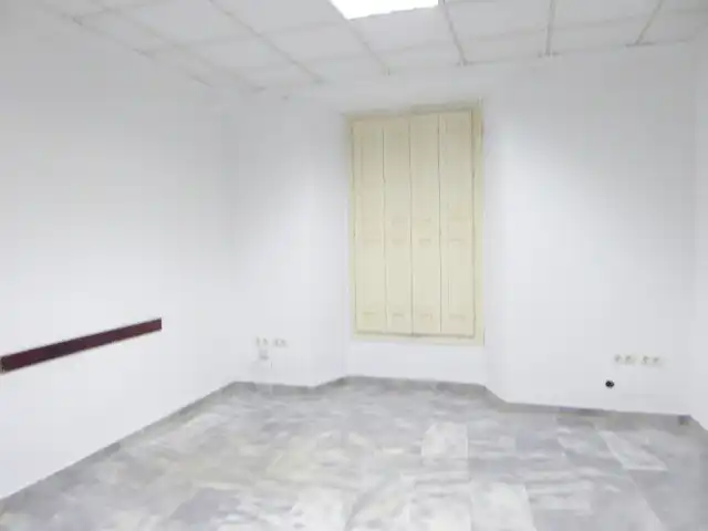 Ufficio con ascensore in affitto a Calle Marín García 6, imagen 4