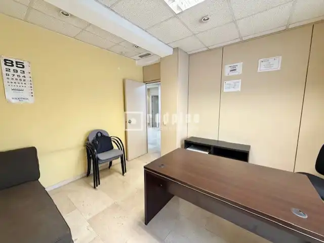 Büro zum Verkauf in Madrid mit Klimaanlage, Heizung und Terrasse