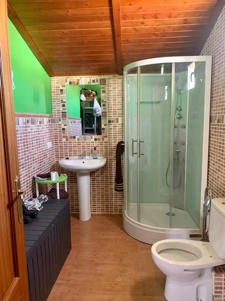 Bany de Casa o xalet en venda en Villagarcía de la Torre amb Aire condicionat i Terrassa