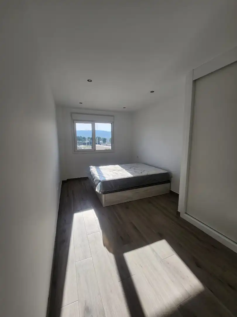 Habitación de Casa adosada en venta en Villalbilla con Calefacción, Jardín privado y Trastero