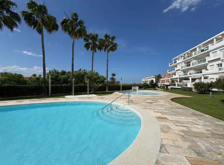 Piscina de Planta baixa en venda en Els Poblets amb Aire condicionat, Calefacció i Terrassa