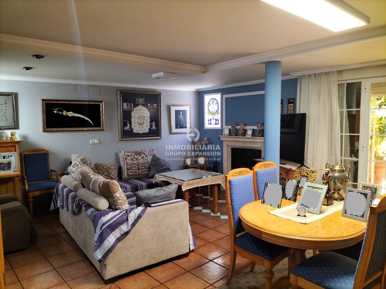 Living room of Duplex for sale in Villena  with Air Conditioner, Terrace and Storage room