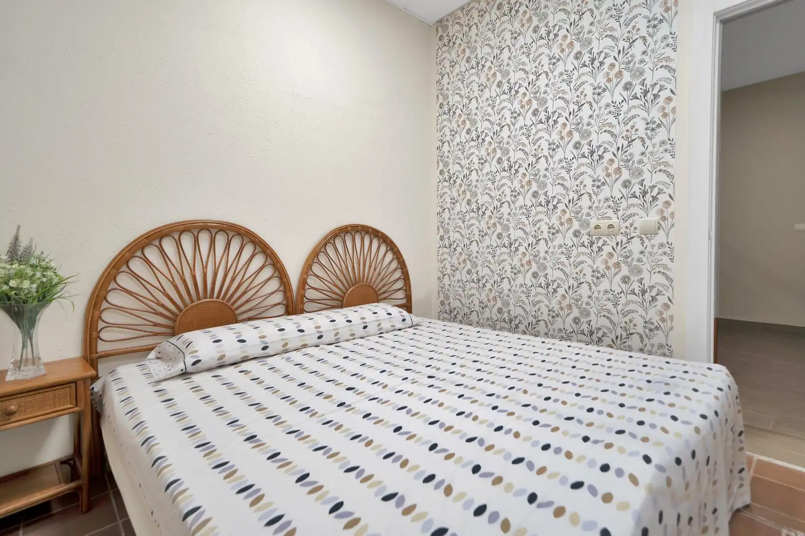 Dormitori de Casa adosada en venda en Fuengirola amb Aire condicionat, Calefacció i Jardí privat