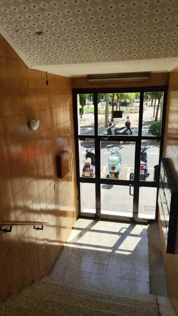Exterior view of Flat for sale in Zaragoza  with Furnished