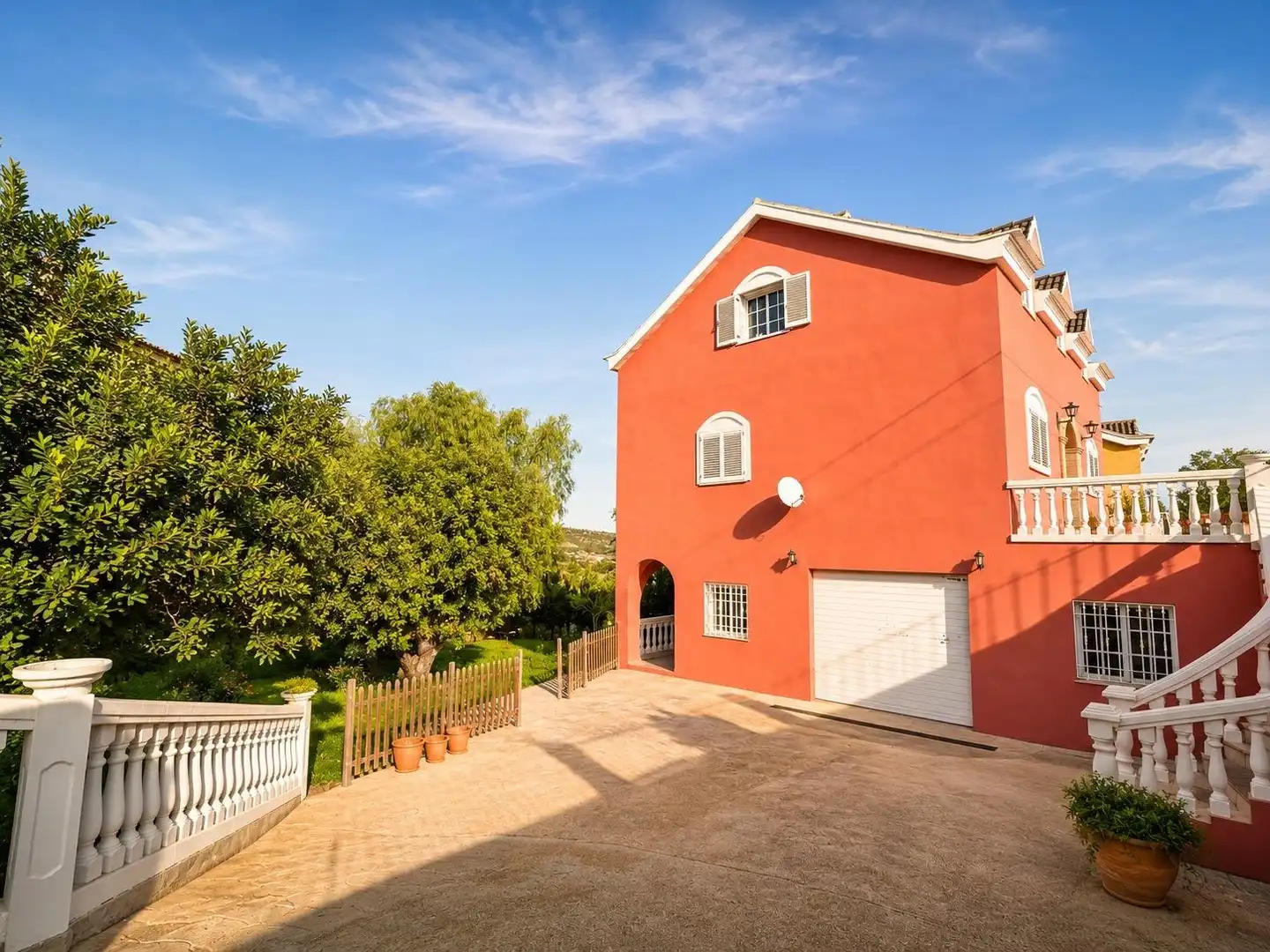 Vista exterior de Casa o chalet en venta en Montroi / Montroy con Calefacción, Jardín privado y Terraza