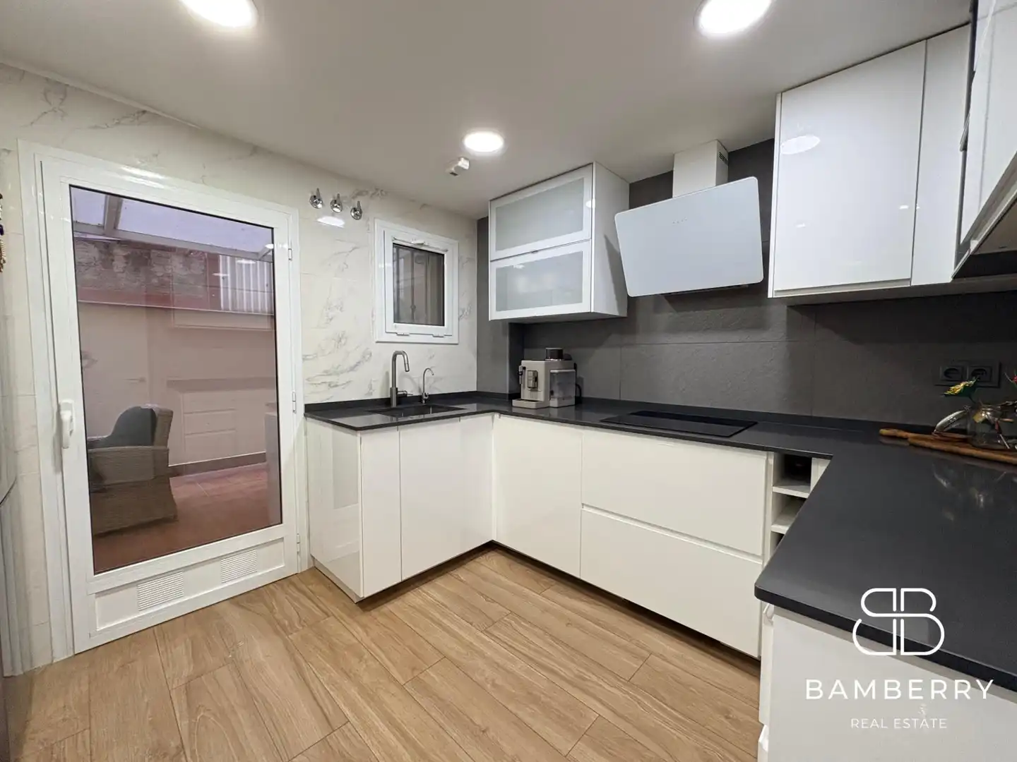 Flat with terrace for sale in Centre, imagen 9