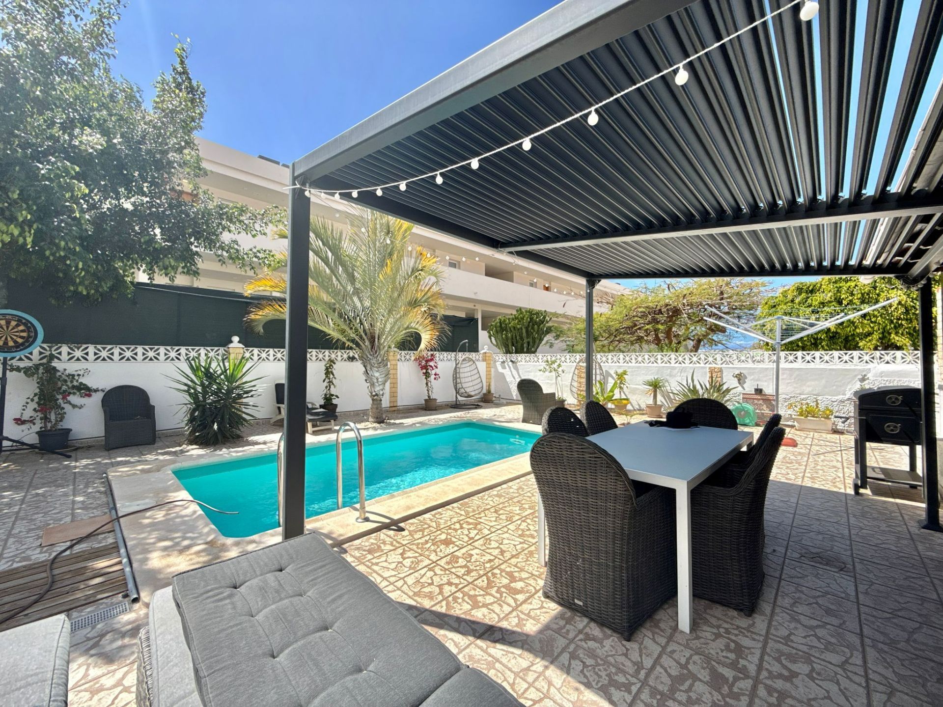 Piscina de Casa o xalet en venda en Adeje amb Jardí privat, Terrassa i Traster