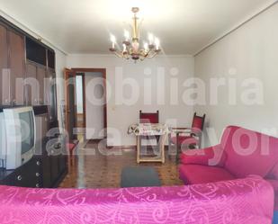 Living room of Flat to rent in Salamanca Capital  with Heating, Parquet flooring and Furnished