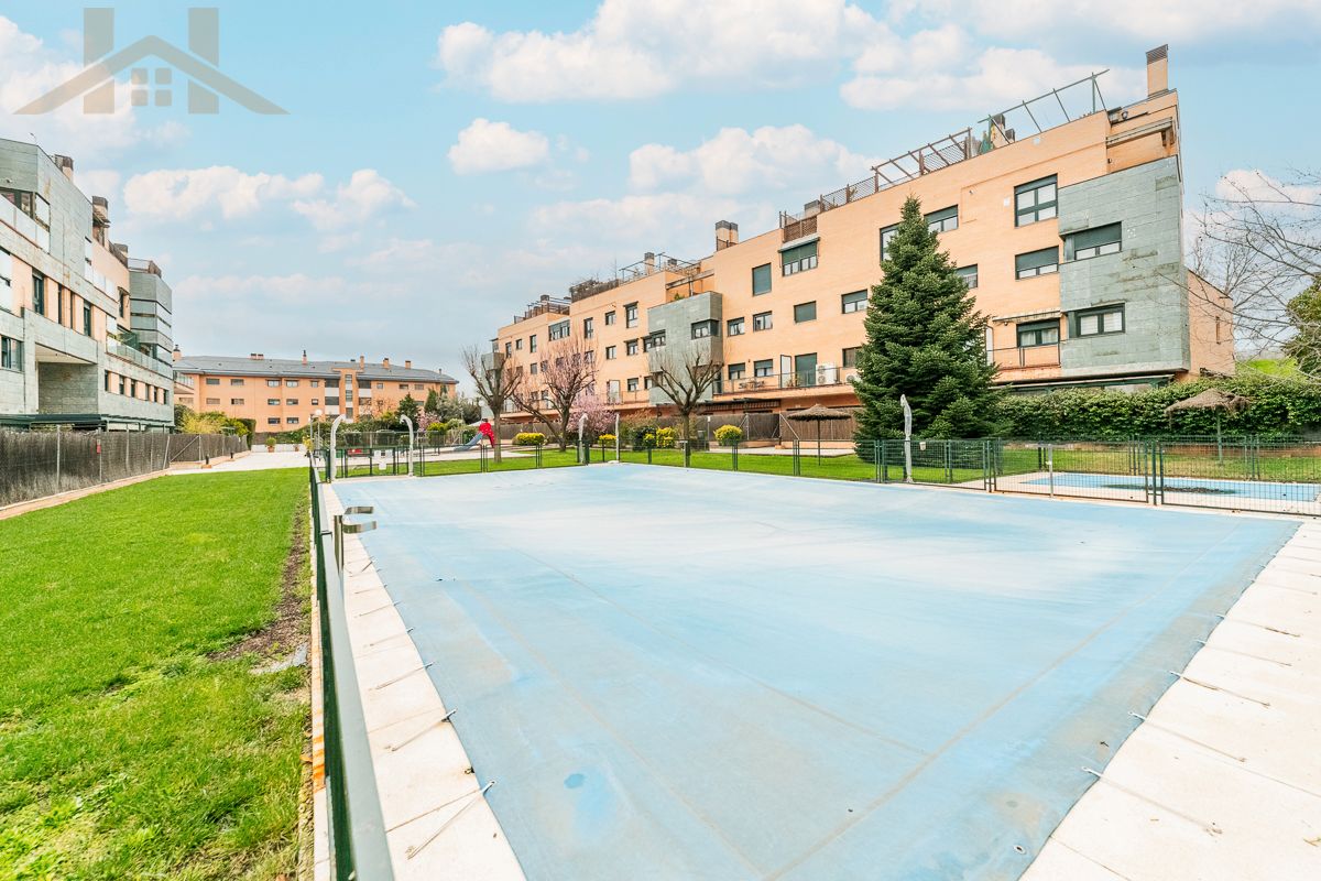 Exterior view of Flat for sale in Pozuelo de Alarcón  with Air Conditioner, Heating and Terrace