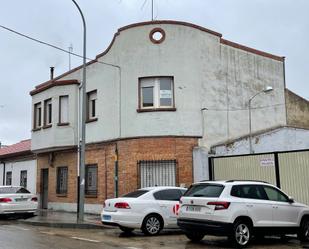 Vista exterior de Pis en venda en Palencia Capital