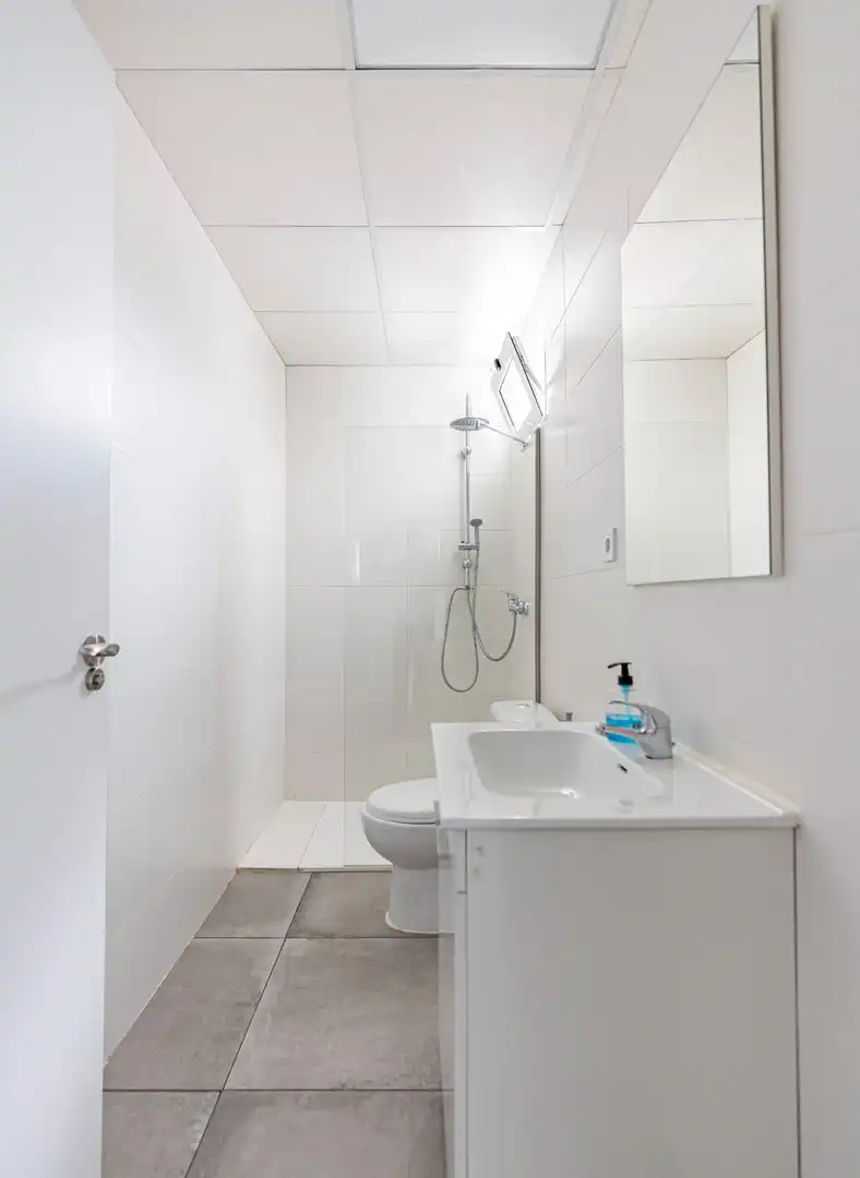 Badezimmer von Wohnung zur untervermieten in Murcia mit Klimaanlage, Heizung und Möbliert
