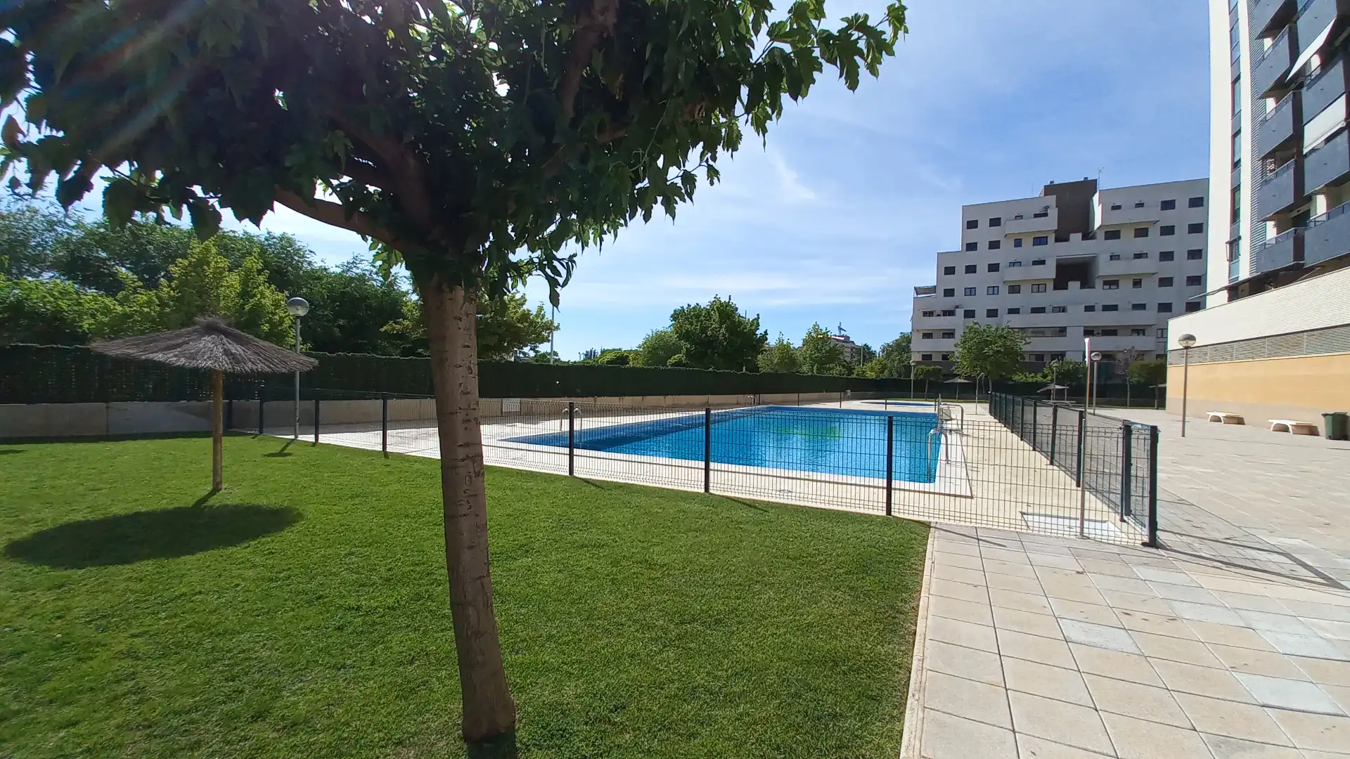 Piscina de Pis en venda en Albacete amb Calefacció, Terrassa i Traster