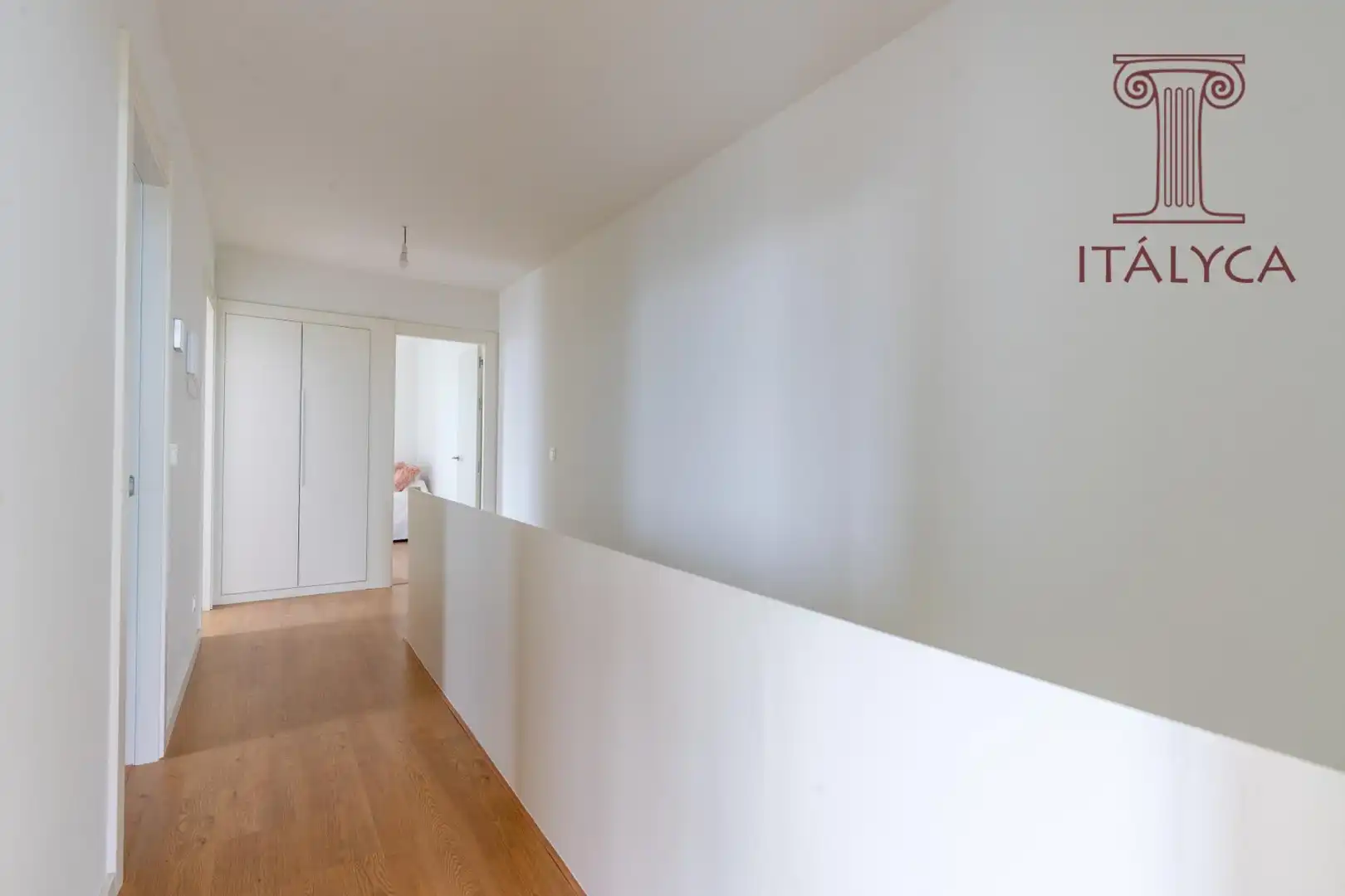 Detached homes for sale in Mairena del Aljarafe  with Heating, Private garden and Terrace