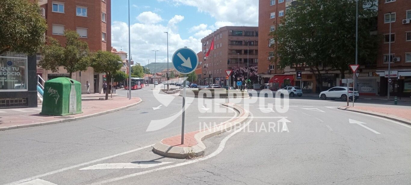 Vista exterior de Pis en venda en Alcalá de Henares amb Calefacció i Terrassa