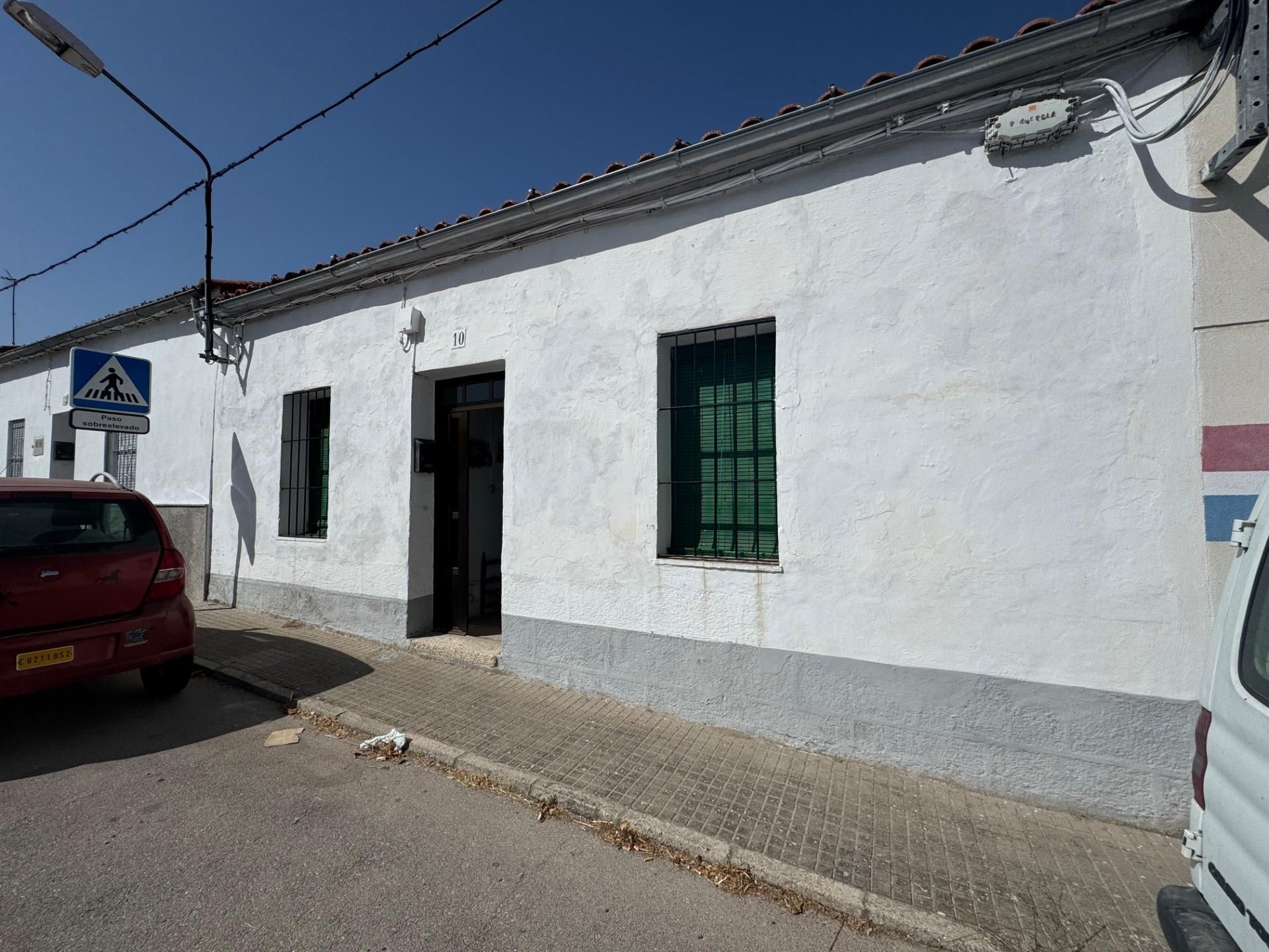 Außenansicht von Country house zum verkauf in Valencia de Alcántara mit Abstellraum und Möbliert