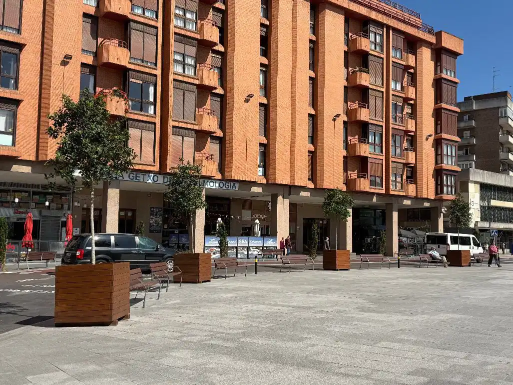 Außenansicht von Wohnung zum Verkauf in Getxo  mit Heizung, Terrasse und Internet