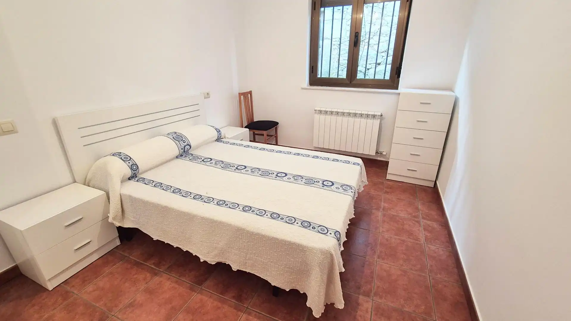 Bedroom of Houses for sale in San Esteban de la Sierra