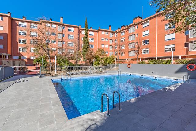 Piso en Venta en Calle de Laponia, 1 en Horcajo
