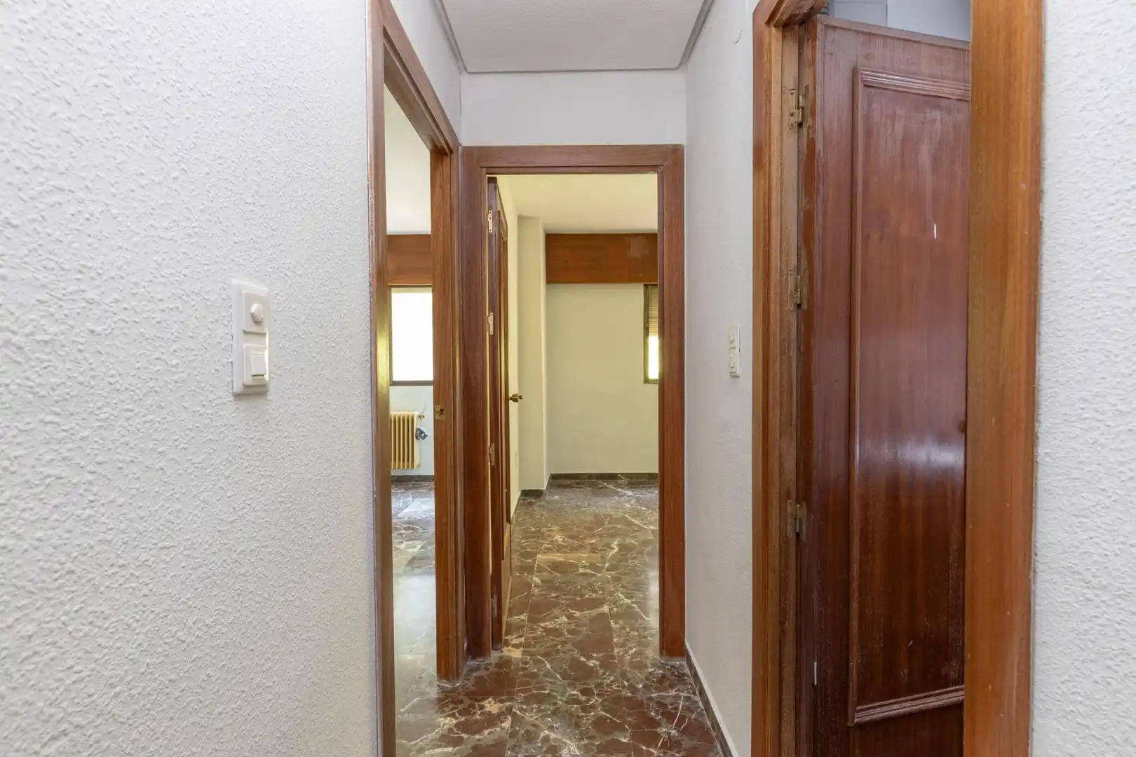 Wohnung zum Verkauf in Granada mit Heizung, Terrasse und Balkon