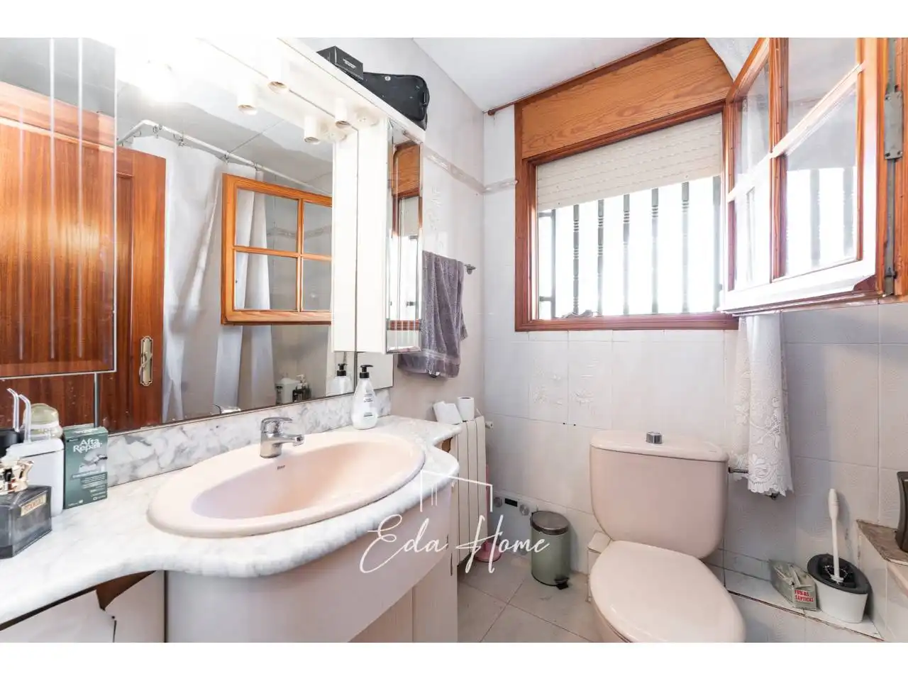 Bathroom of Houses for sale in Cunit  with Private garden, Terrace and Furnished
