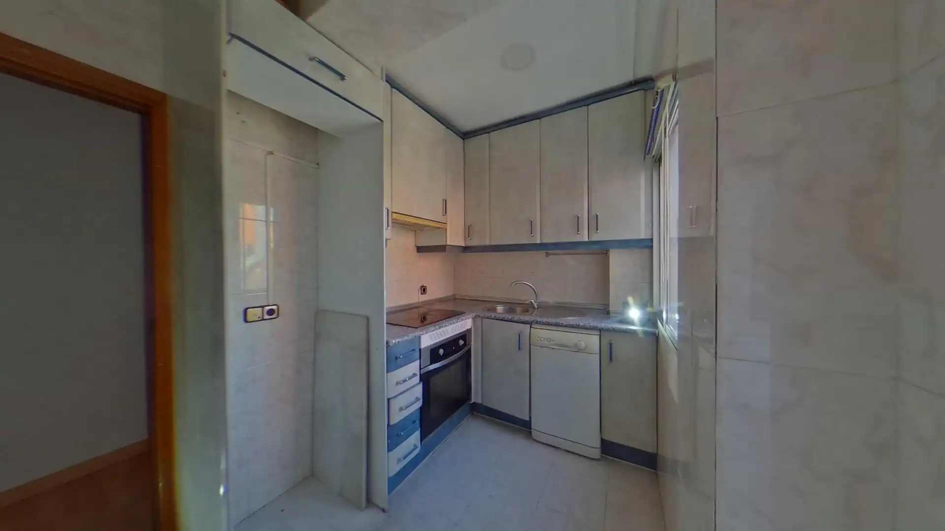 Flat for sale in Calle Piedrahita, imagen 2