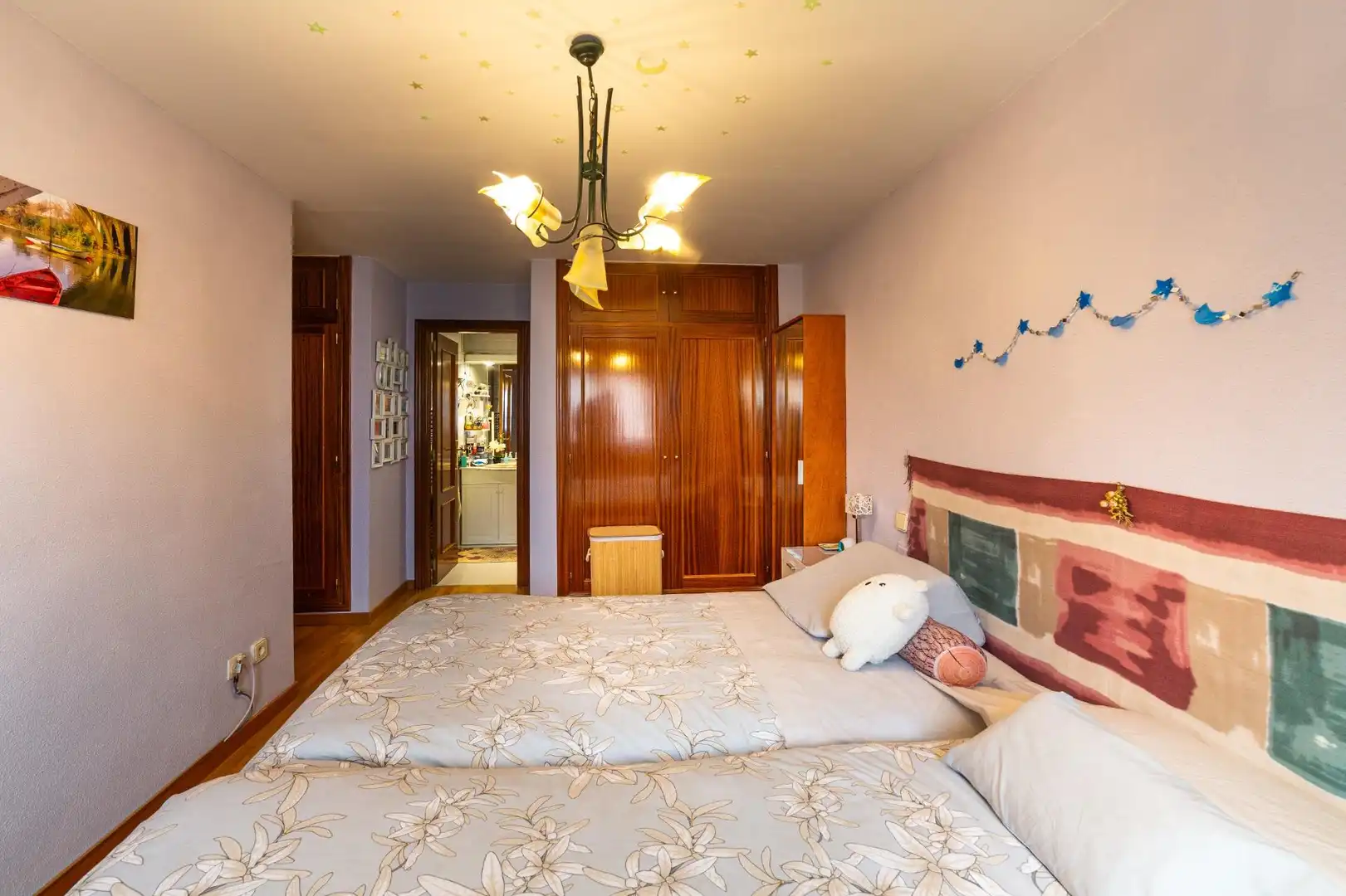 Bedroom of Flat for sale in Valladolid  with Heating, Storage room and Community pool