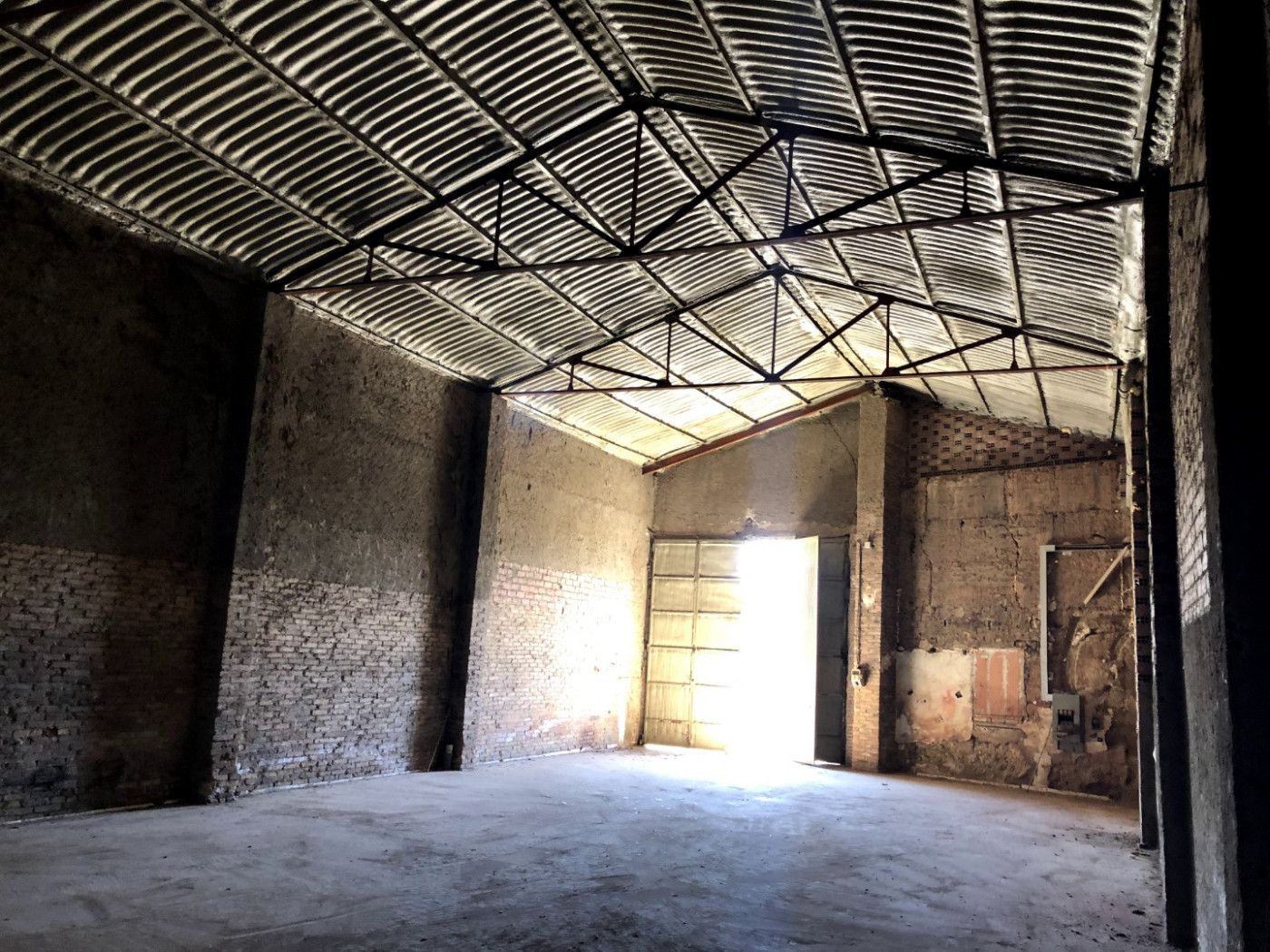 Nau industrial de lloguer en Bellvís