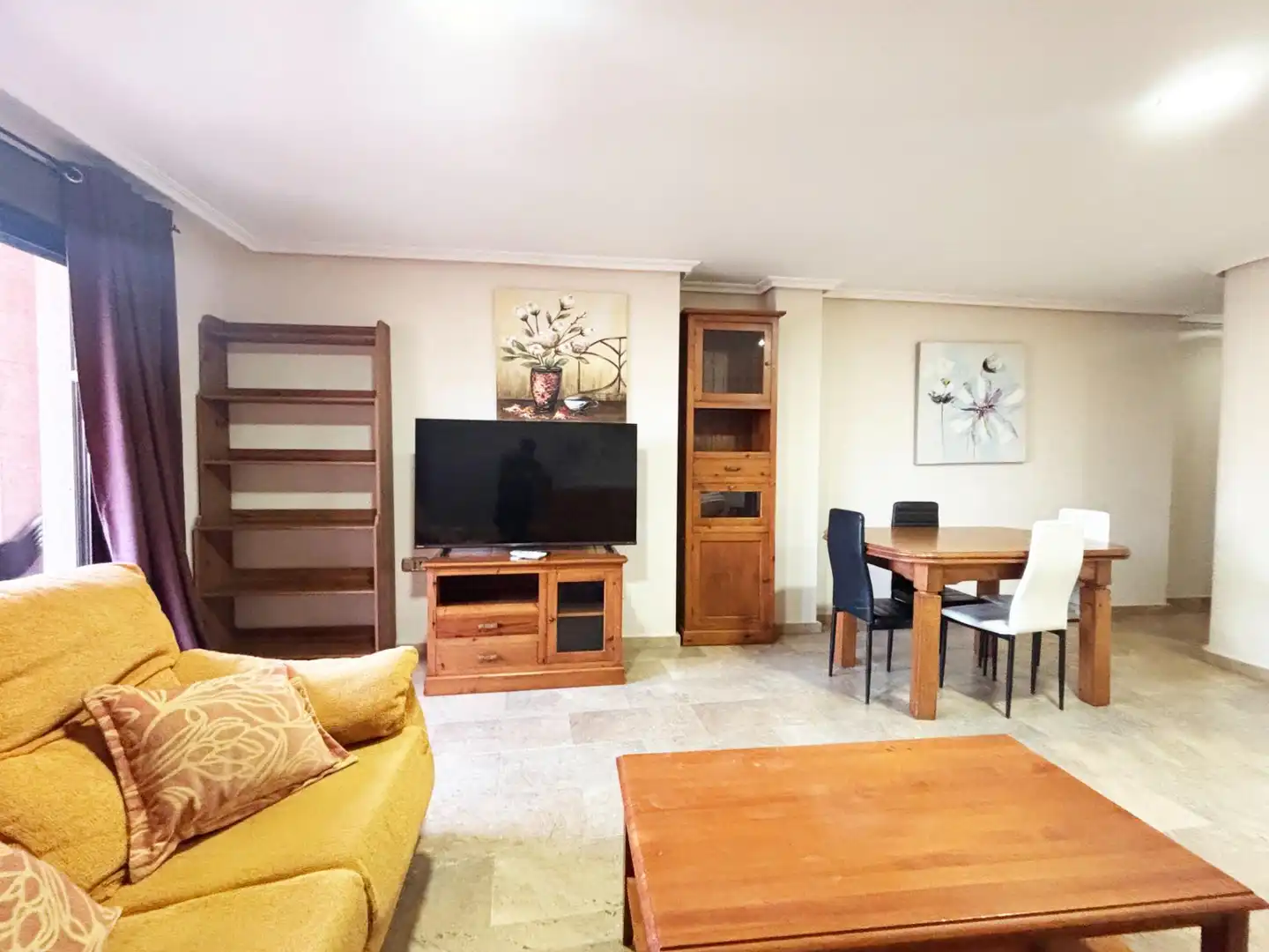 Sala de estar de Piso en venta en Torrevieja con Aire acondicionado, Terraza y Amueblado
