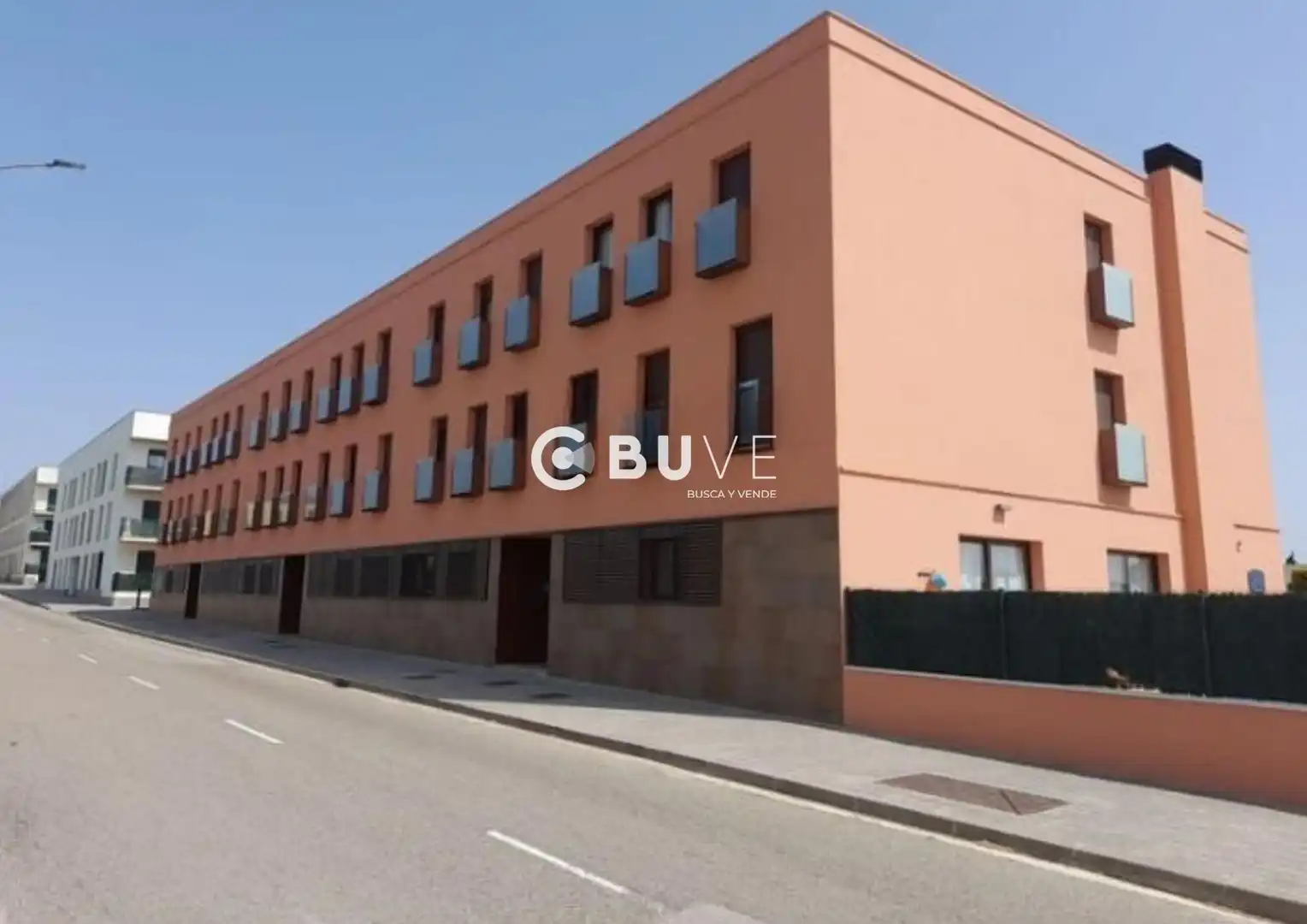 Außenansicht von Wohnung zum Verkauf in Navata mit Terrasse