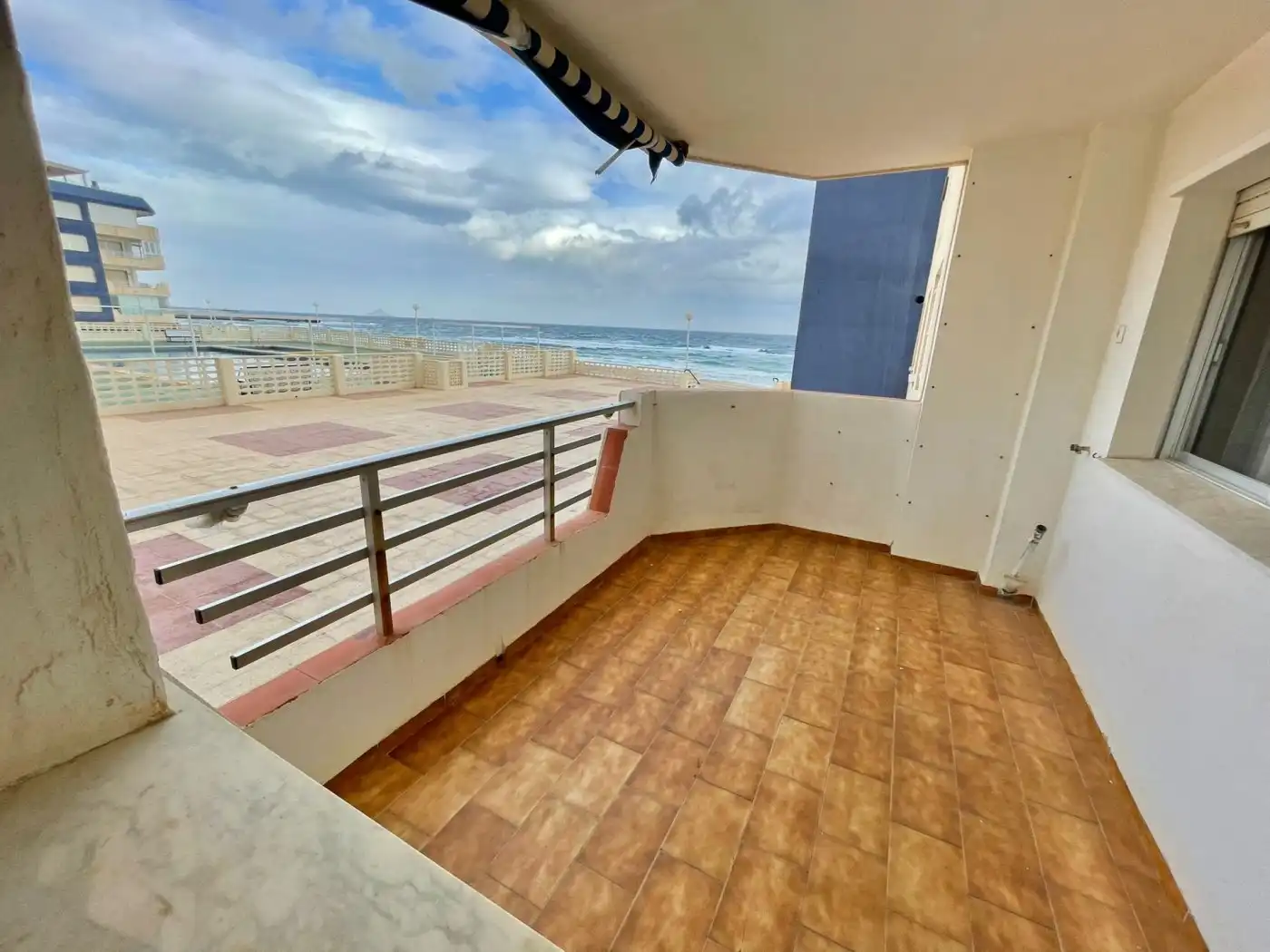 Balcony of Flat for rent in La Manga del Mar Menor  with Air Conditioner, Terrace and Community pool