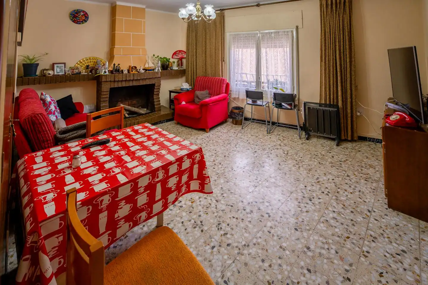 Sala d'estar de Casa o xalet en venda en Morés amb Calefacció, Terrassa i Balcó