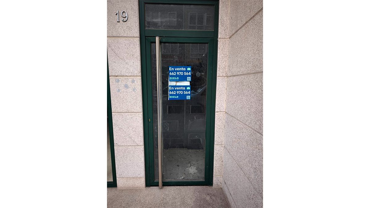 Premises for sale in Lalín
