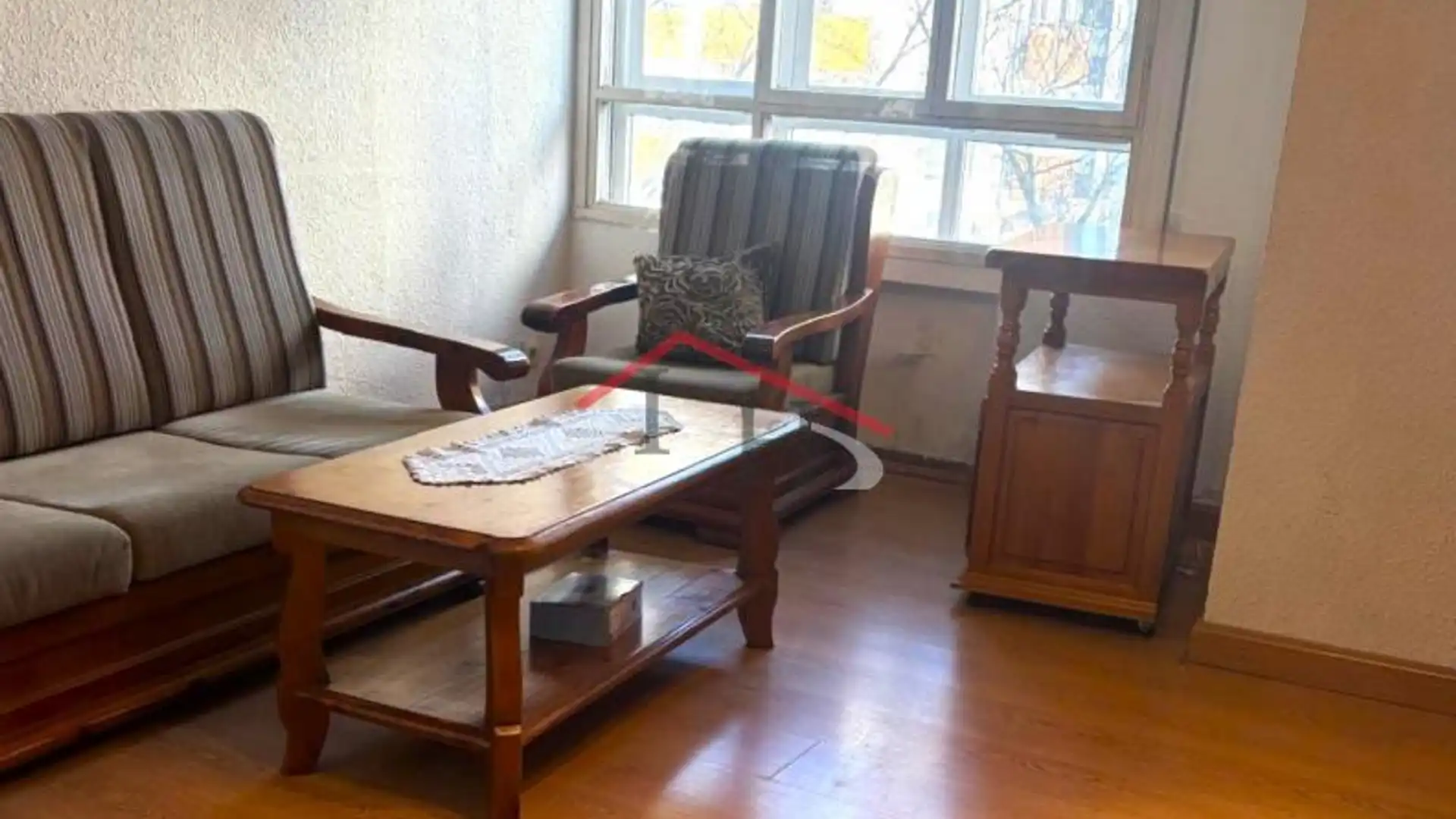 Living room of Flat for sale in León Capital   with Heating, Parquet flooring and Terrace