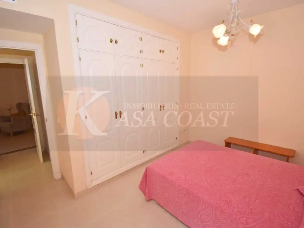 Bedroom of Flat for sale in Fuengirola  with Air Conditioner, Private garden and Terrace
