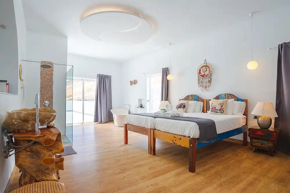 Dormitori de Casa o xalet en venda en Haría amb Jardí privat, Terrassa i Moblat