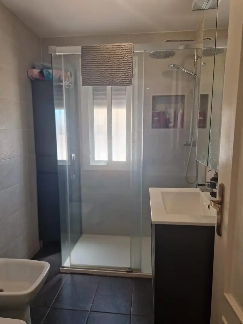Bathroom of Flat for sale in Puerto Real  with Air Conditioner, Heating and Community pool