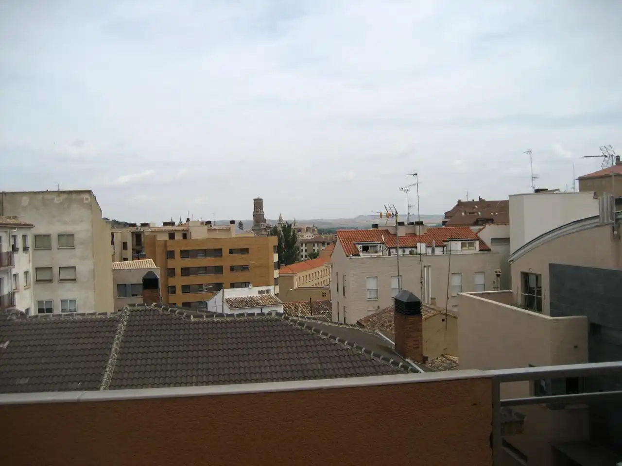 Vista exterior de Piso en venta en Tudela con Calefacción, Parquet y Trastero