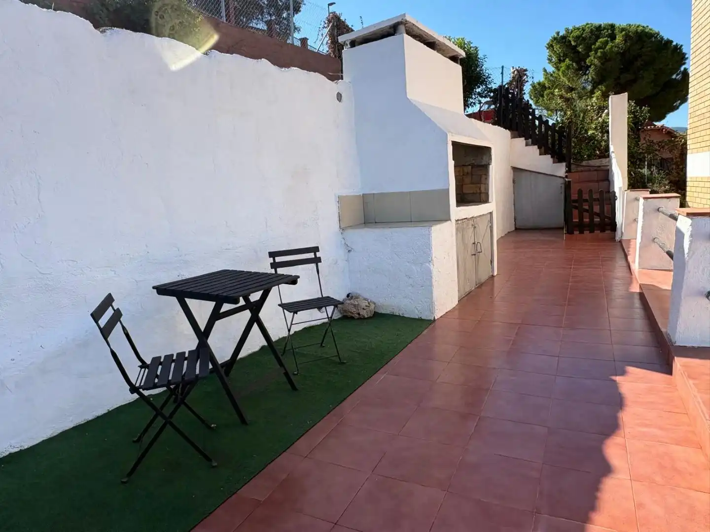 Casa amb jardí en venda a Carrer Rasos de Peguera 59
