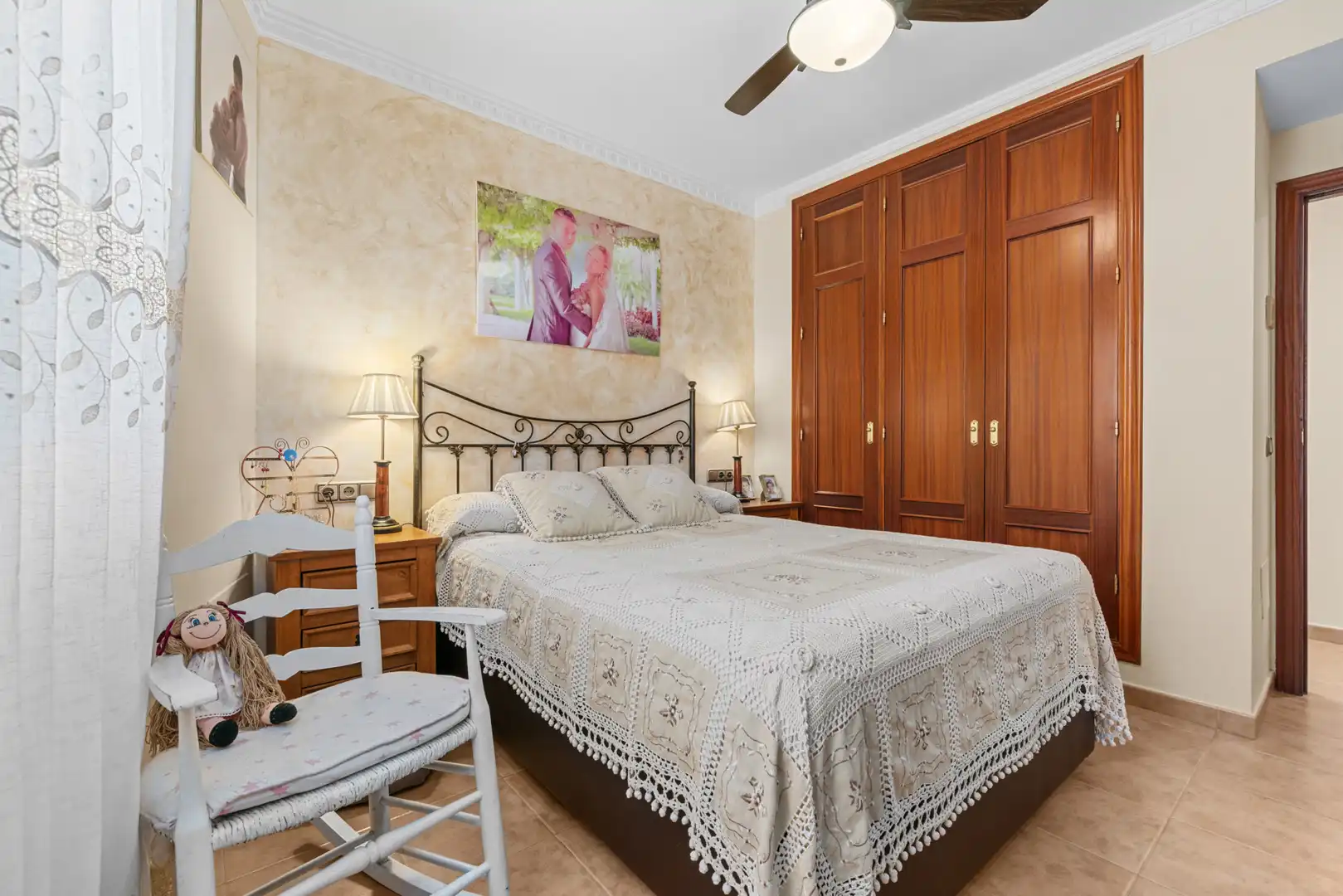 Habitación de Ático en venta en Estepona con Aire acondicionado, Terraza y Trastero