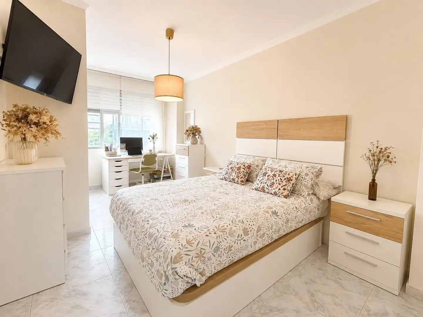Dormitori de Apartament en venda en A Pobra do Caramiñal amb Calefacció i Traster