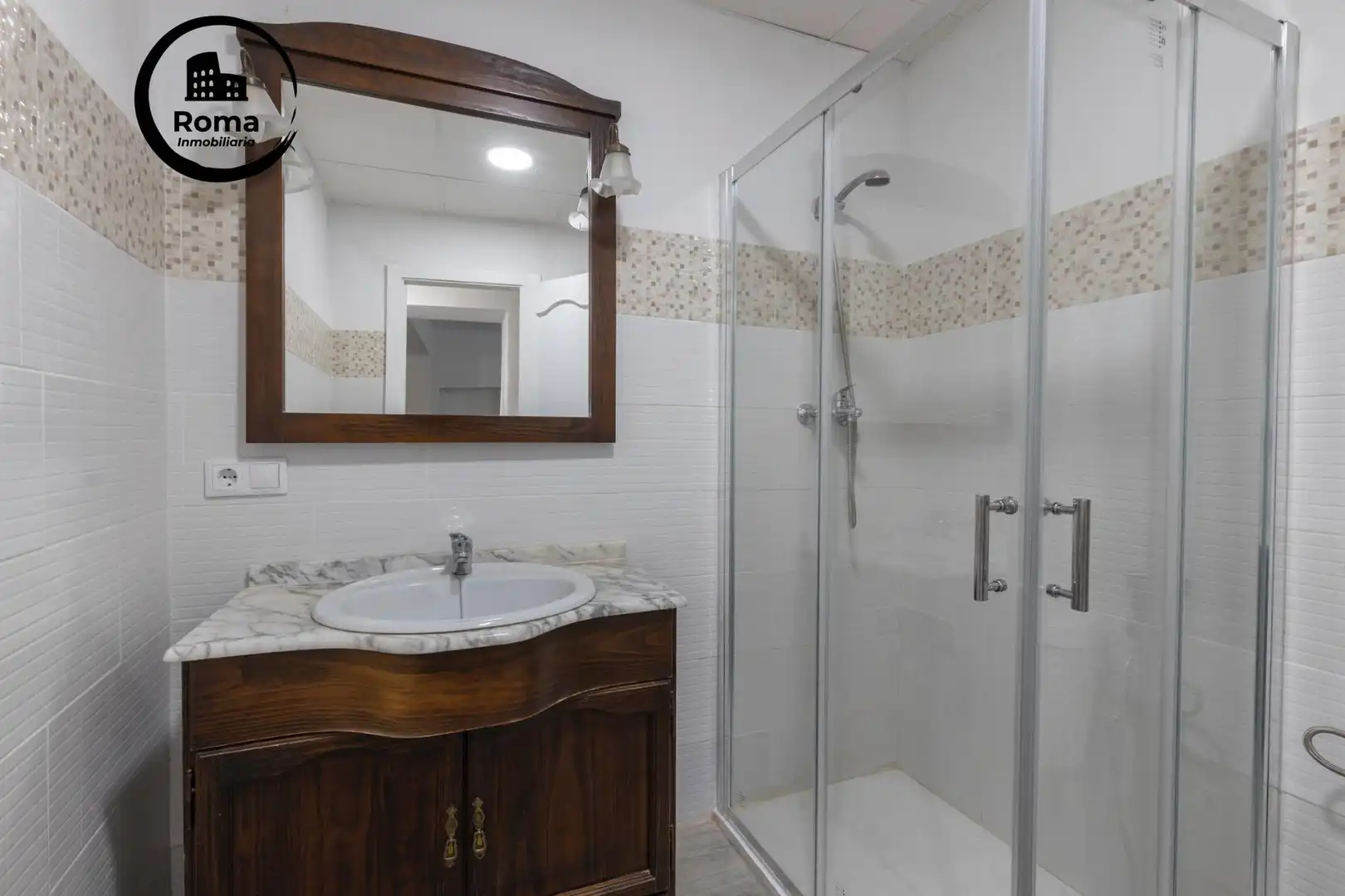 Baño de Planta baja en venta en Moclín con Jardín privado, Amueblado y Balcón