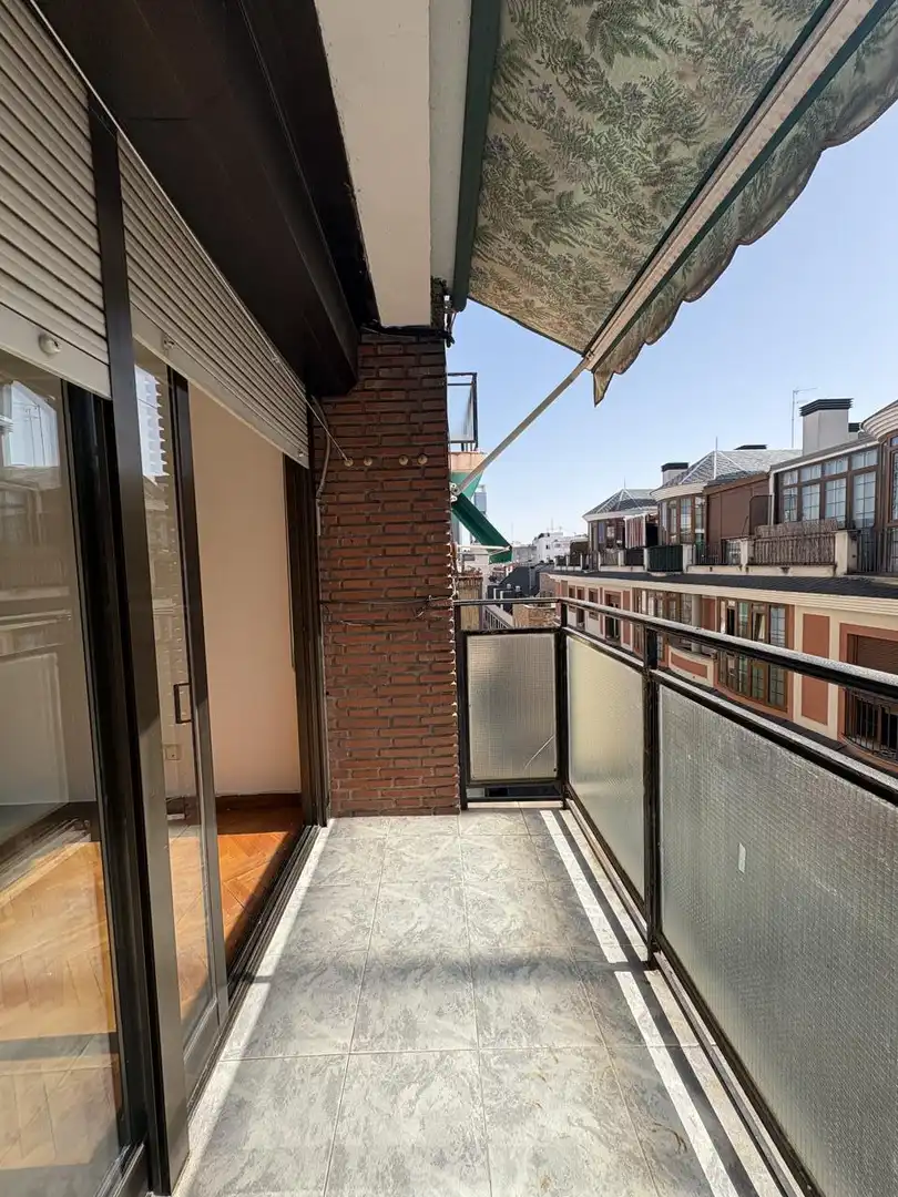 Terrasse von Wohnung zur Miete in Madrid mit Klimaanlage, Heizung und Parkett