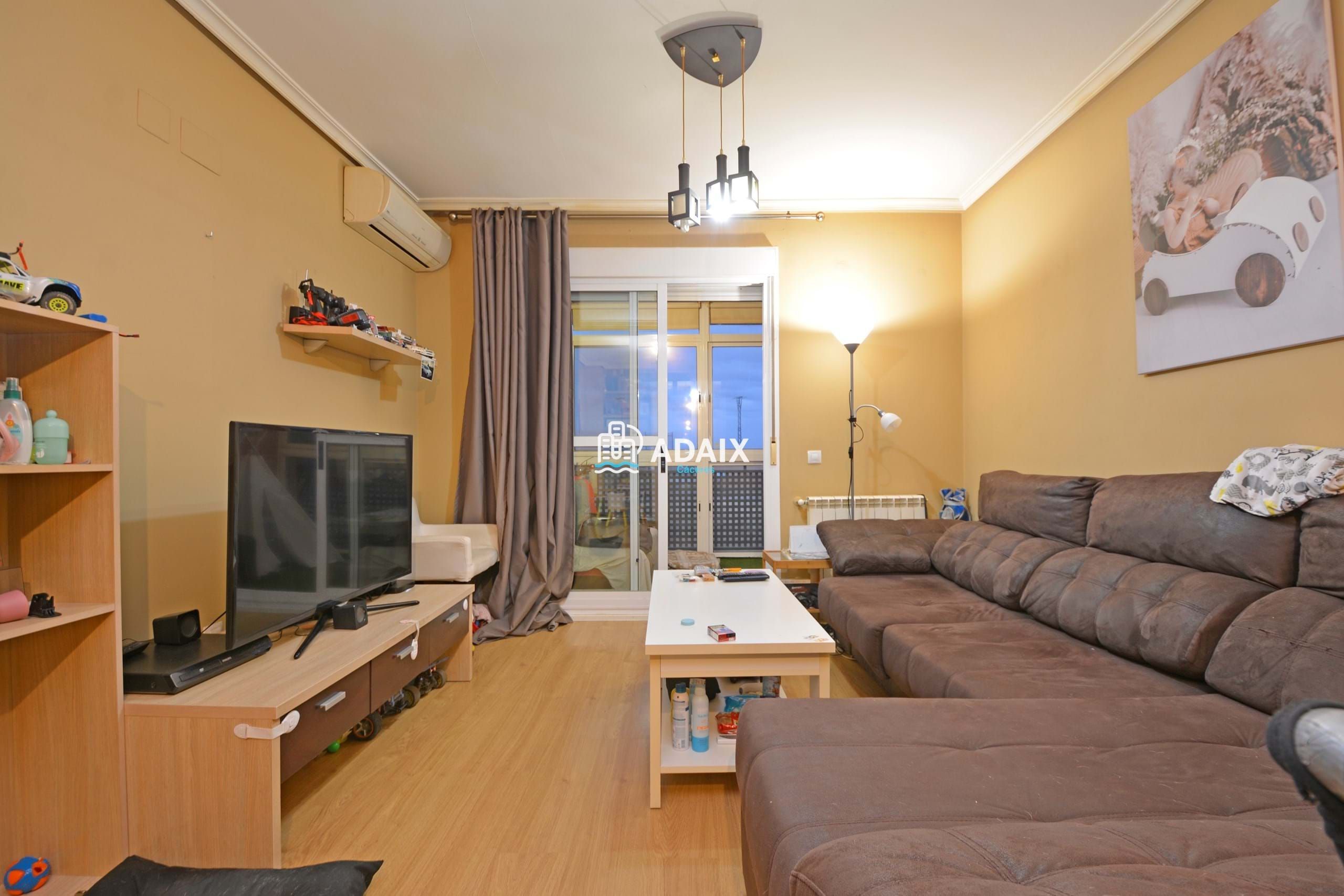 Living room of Flat for sale in Cáceres Capital  with Air Conditioner, Heating and Terrace