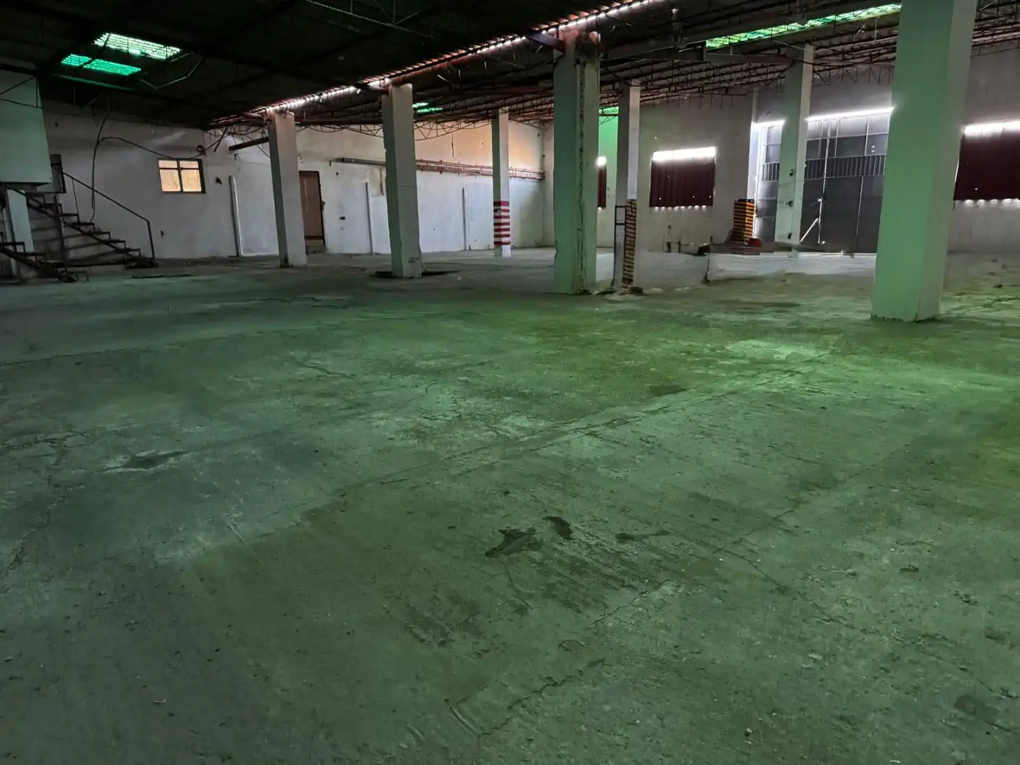 Industrial building to rent in Calle Acebo 2, imagen 3