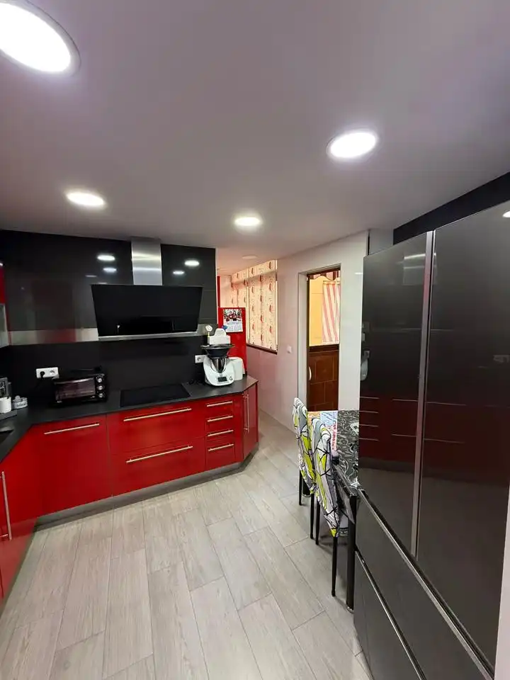 Küche von Wohnung zum Verkauf in Málaga mit Klimaanlage und Terrasse