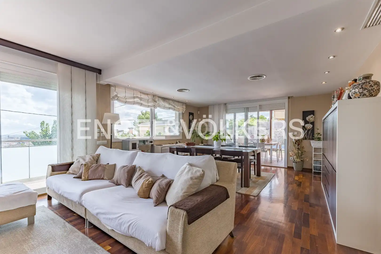 Living room of Houses for sale in Sant Boi de Llobregat  with Air Conditioner, Heating and Private garden
